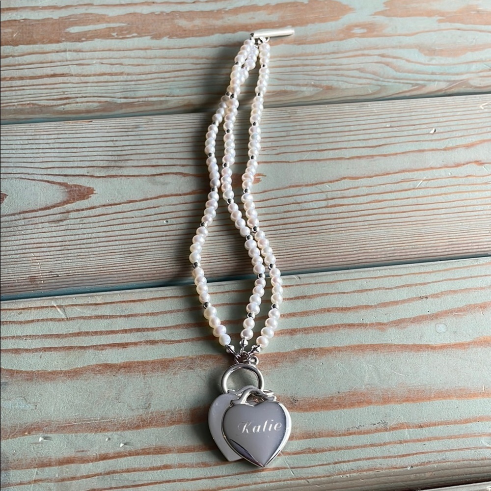 Elegant Silver Heart Charm Pearl Bracelet - Picture 5 of 5